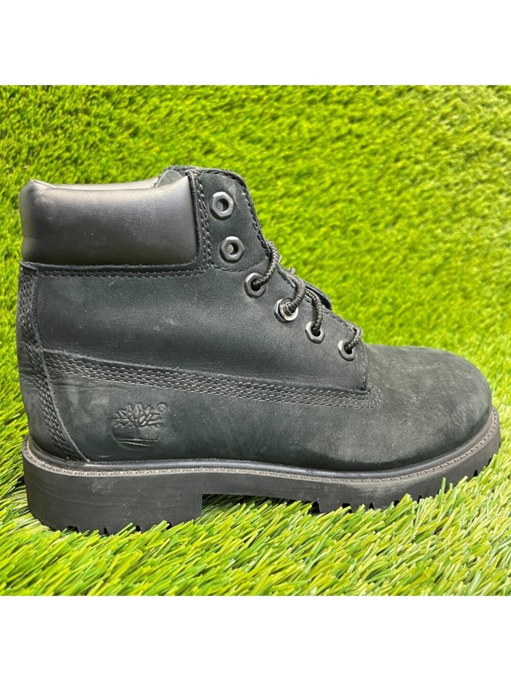 Timberland 6-Inch Premium Boys Size 2Y Black Outdoor Waterproof Ankle Boots